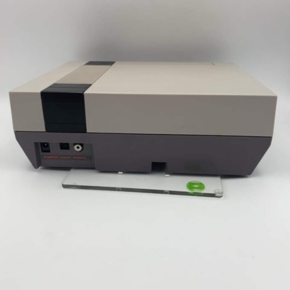 Nintendo Entertainment System NES Console Gaming System NES-001 Gray