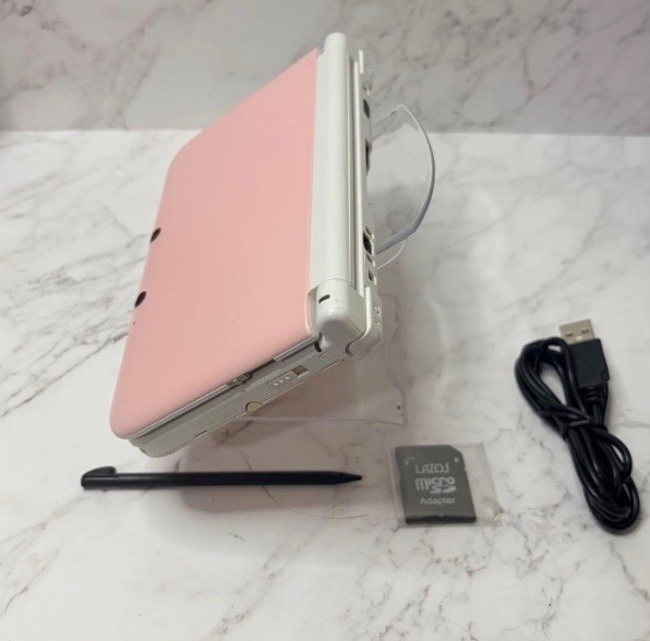 Nintendo 3DS XL Pink×White[Working condition, with accessories included]