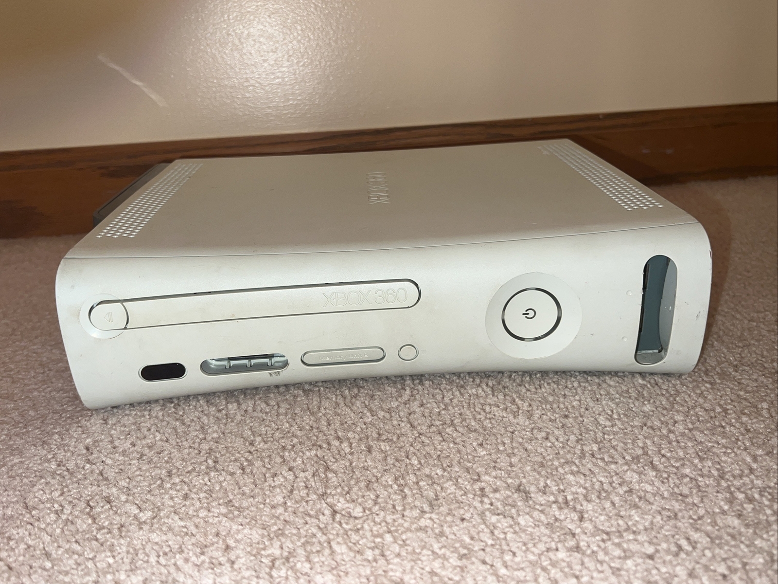 Microsoft Xbox 360 Arcade UNTESTED, With HDD ATTACHED, Console ONLY