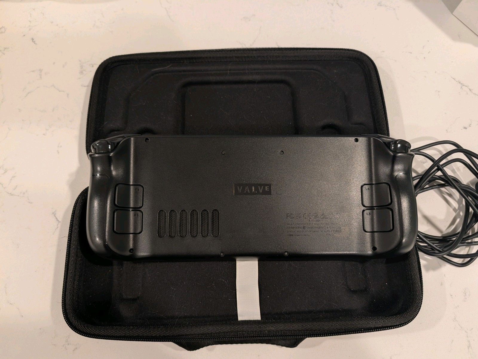Valve Steam Deck Handheld 512 GB w/ Case & Charger