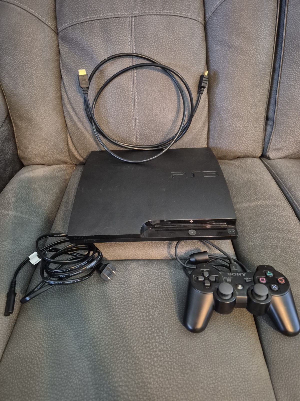 Sony PlayStation 3 Slim PS3 160GB Console Controller + Cords