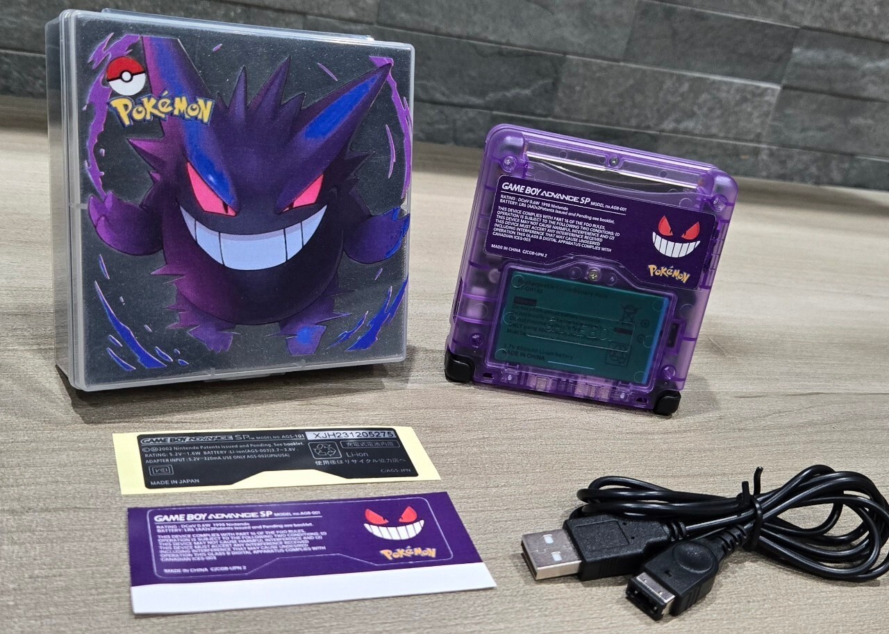 Nintendo Gameboy Advance SP Gengar Pokémon Reshell *Glass Screen & New Battery*