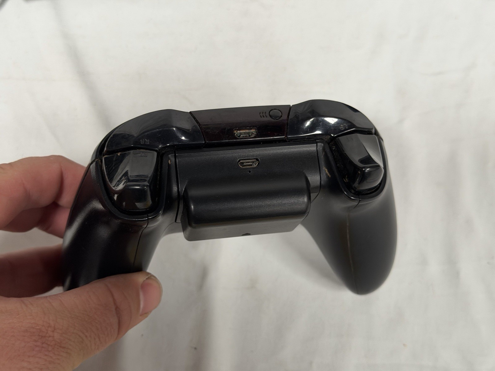 Microsoft Xbox One w/ Controller 500GB Black Console (Model 1540) Tested