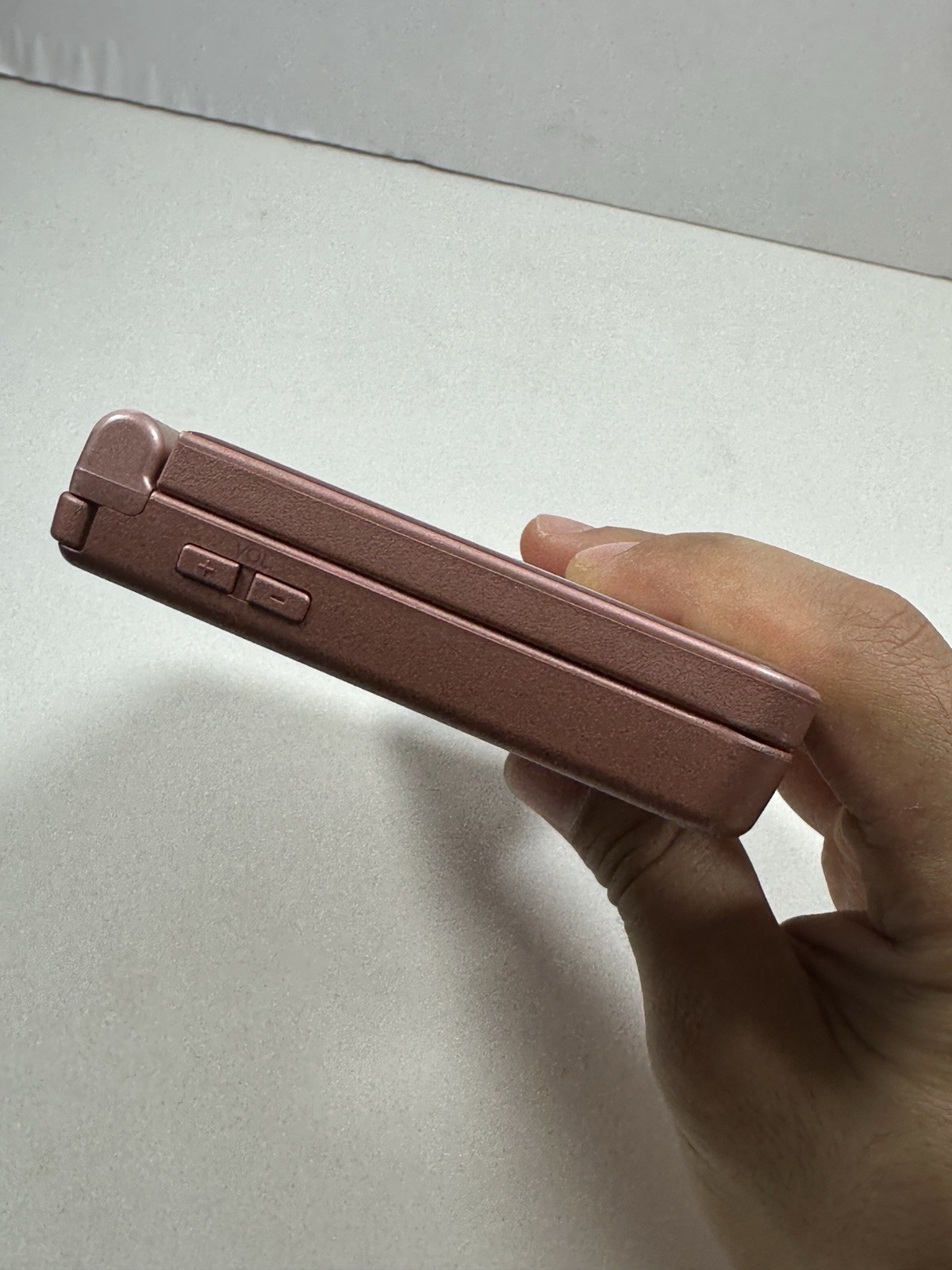 Nintendo DSI XL Metallic Rose Pink Handheld Console UTL-001 & Charger
