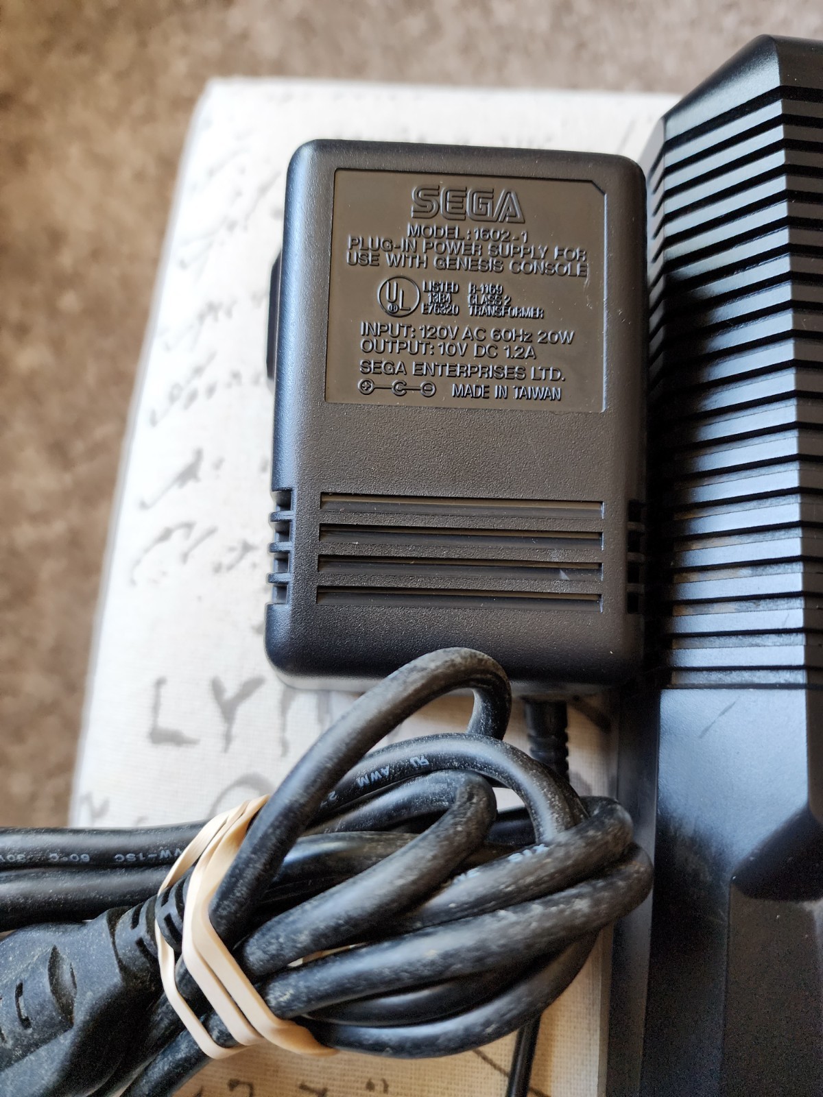 Sega Genesis Console model 1601 with two controllers and power supply