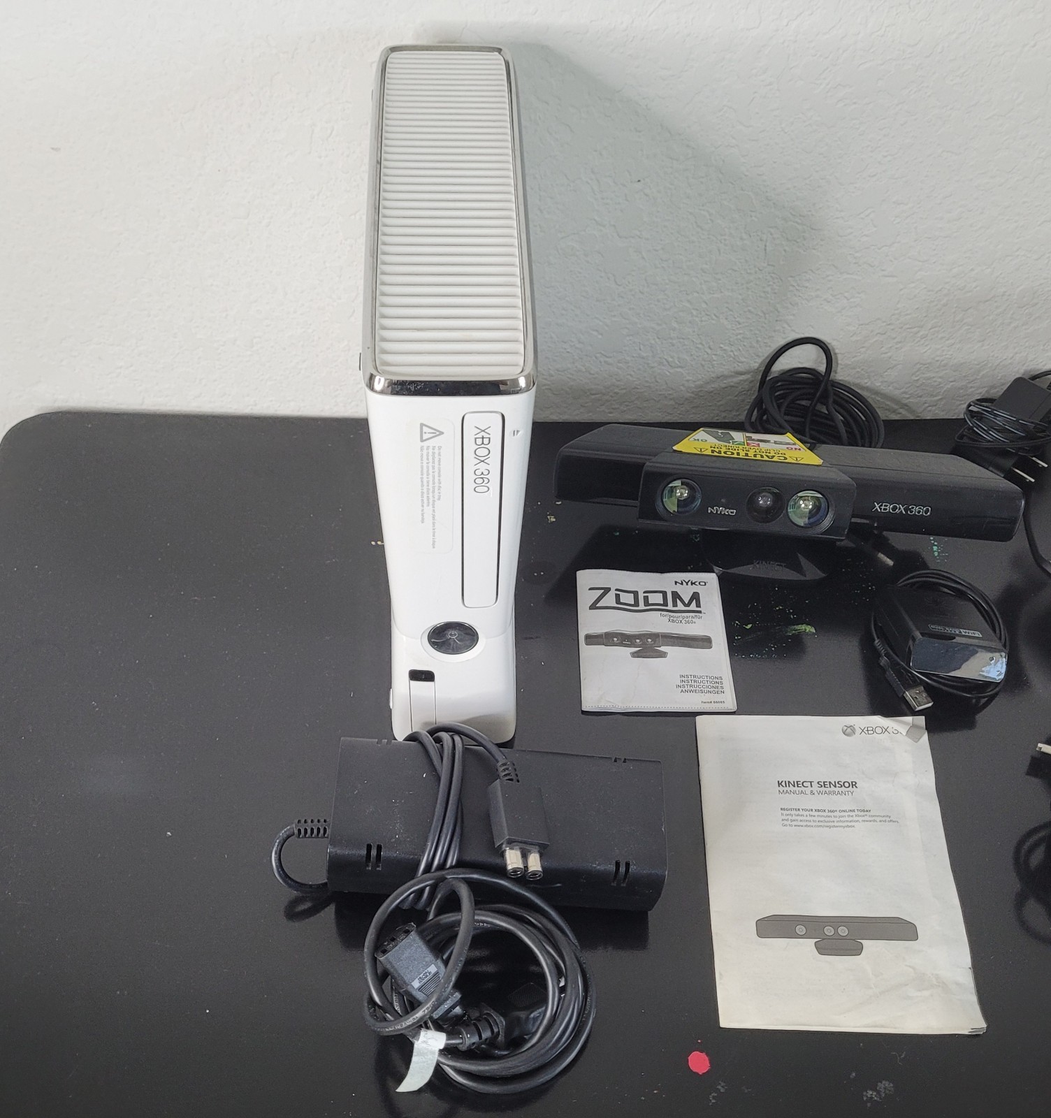 Xbox 360 S White Model 1439 Console 19 Game Bundle Kinect Nyko Tested Working