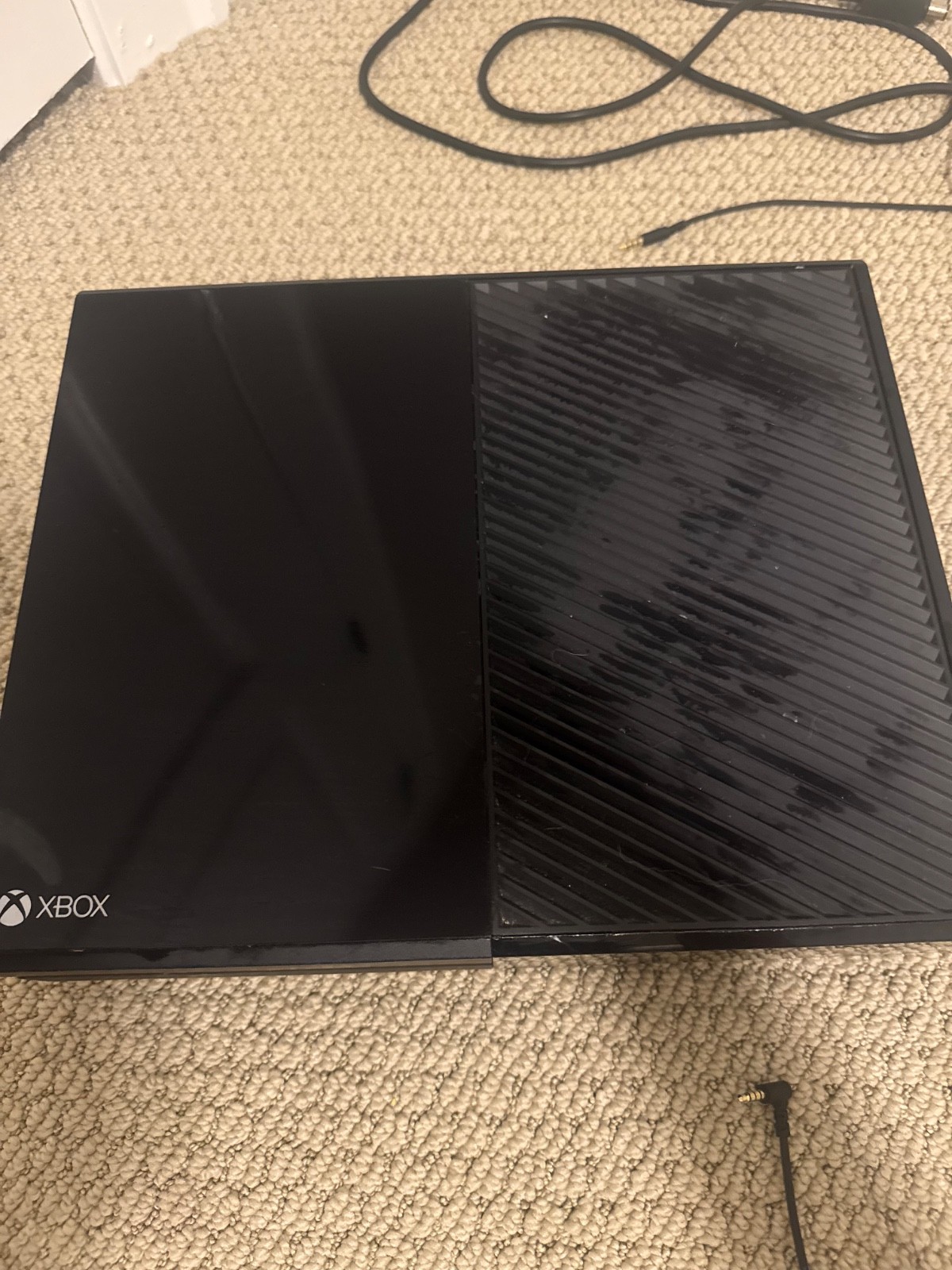 Microsoft Xbox One Day One Edition 500GB Black Console
