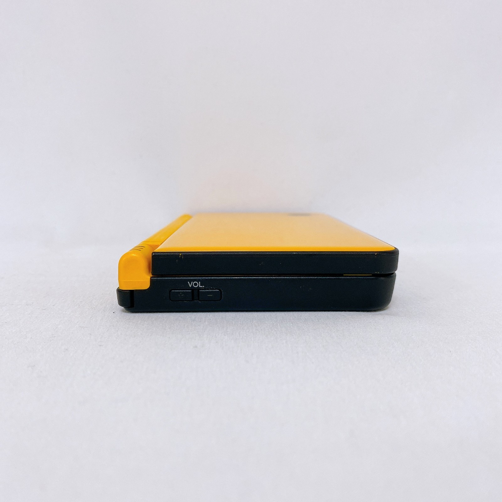 Nintendo DSi LL XL Yellow Console Stylus Japan Tested Working Fast Shipping