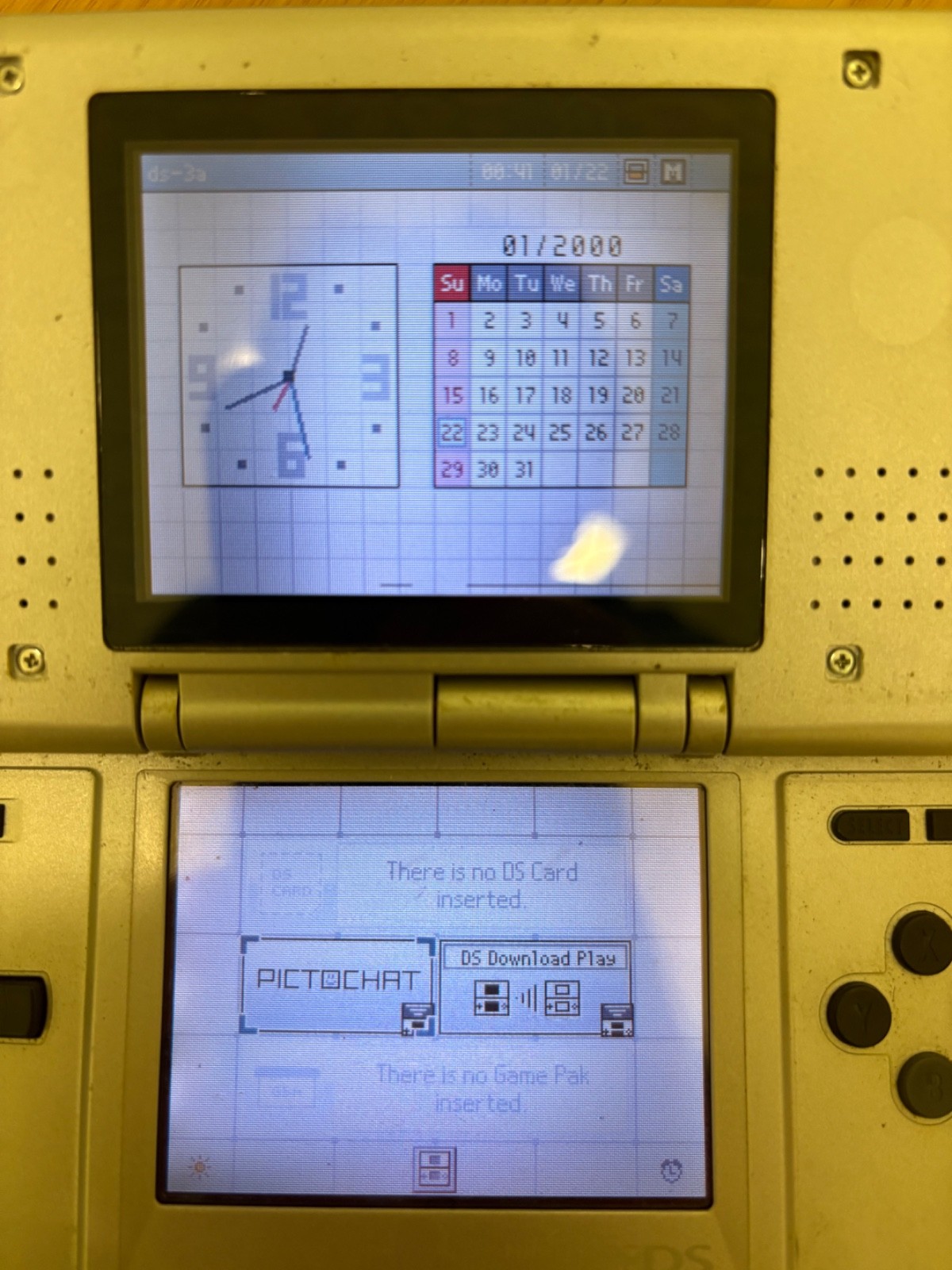 Nintendo DS Silver Handheld System – Fair Condition – TESTED AND WORKING! (3A)