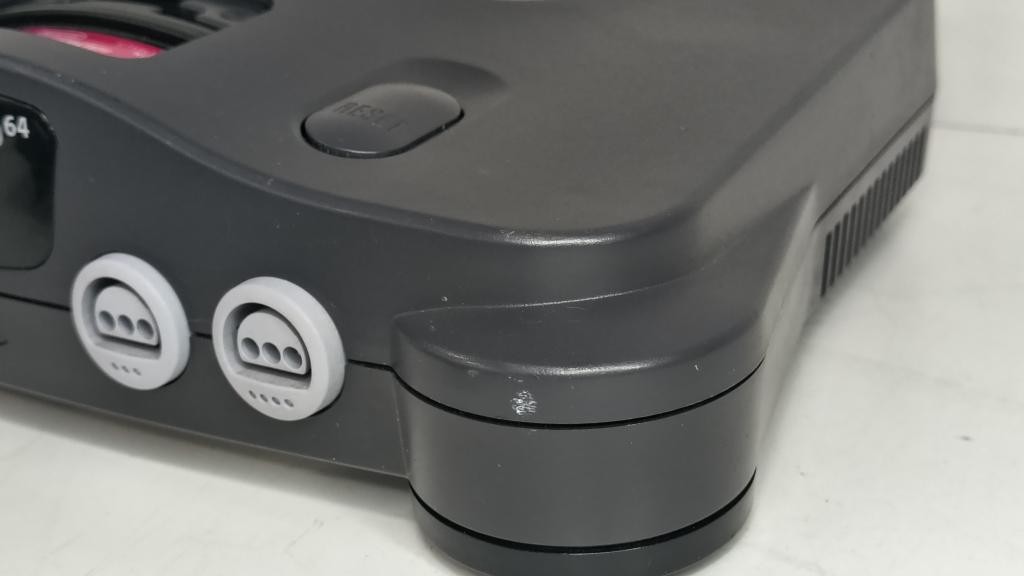 NINTENDO 64 GREY W/1MOTE (P14027412)