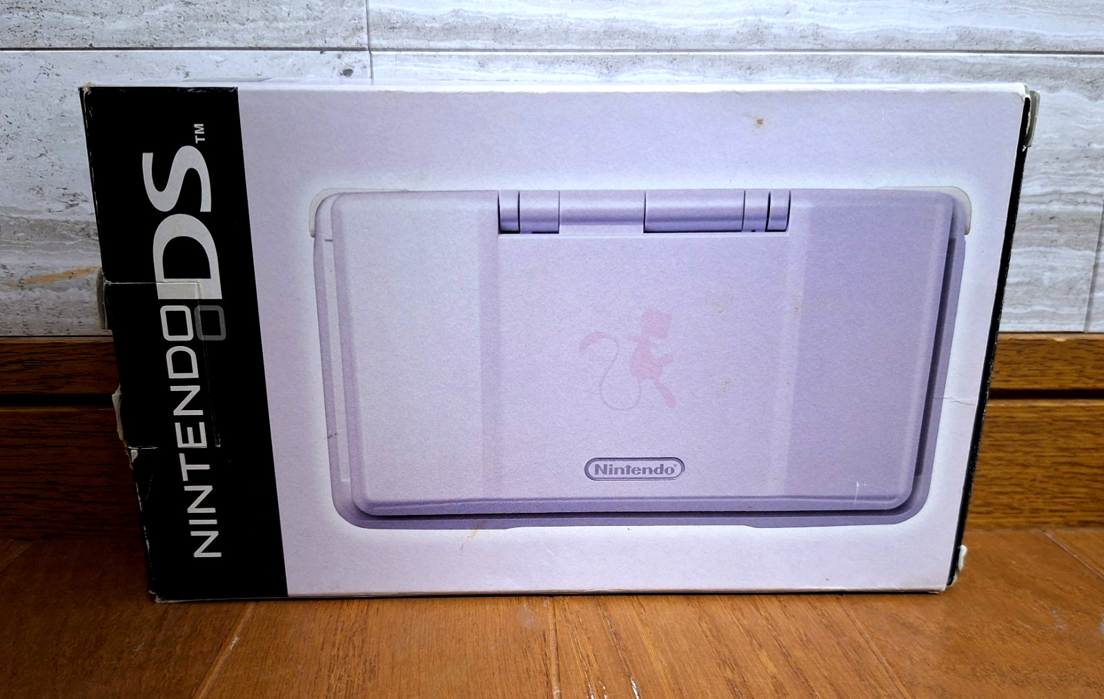 Nintendo DS Mew Limited Edition Pokemon Center Console *GREAT BOX* 2
