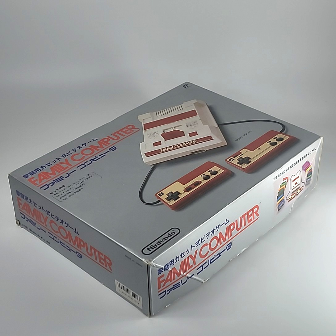 NINTENDO FAMICOM CONSOLE HVC-001 BOX & MANUAL & 1５GAMES From Japan 2407100001