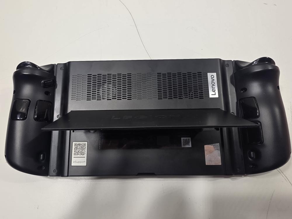 LENOVO LEGION GO 8APU1 (P13020451)