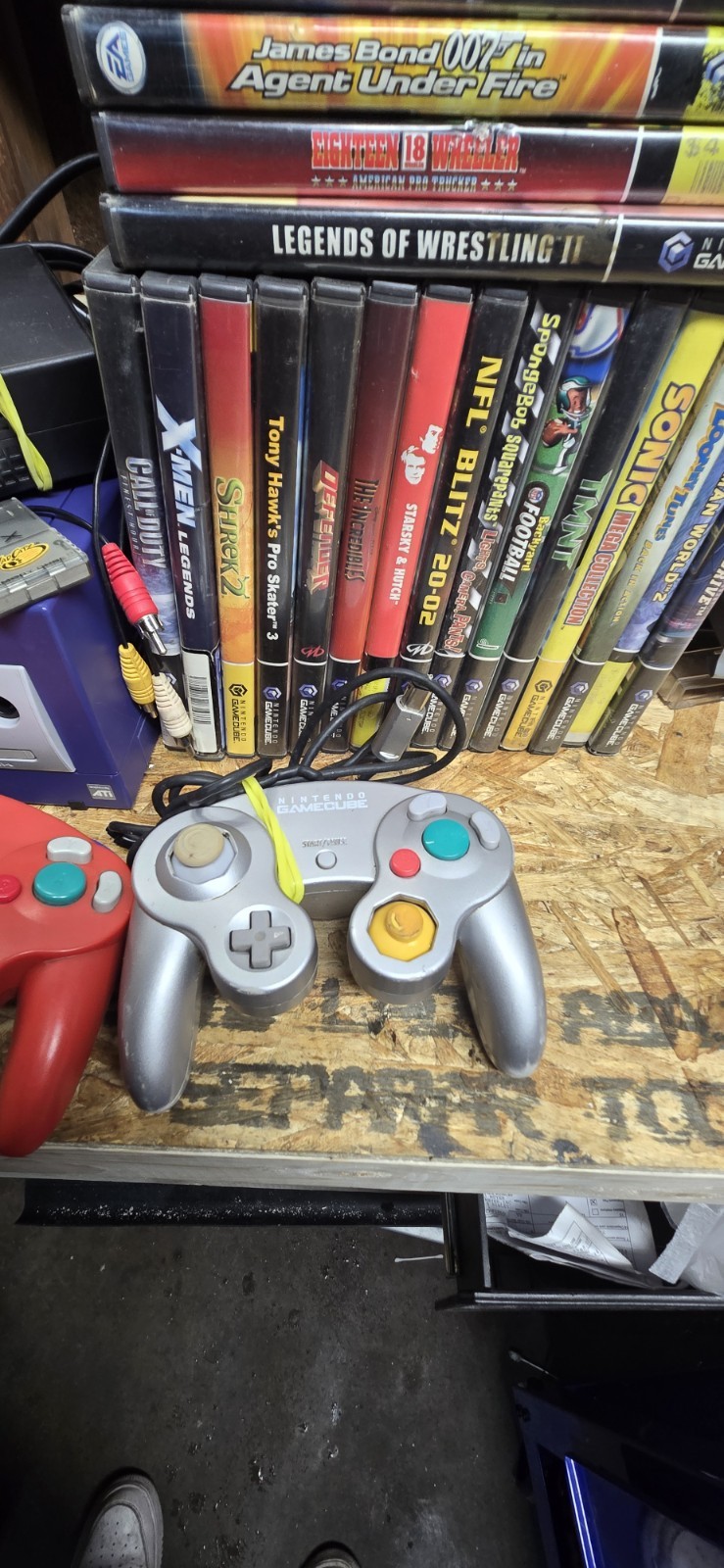 Nintendo GameCube Gaming System Bundle – Indigo 22 Games With Extras