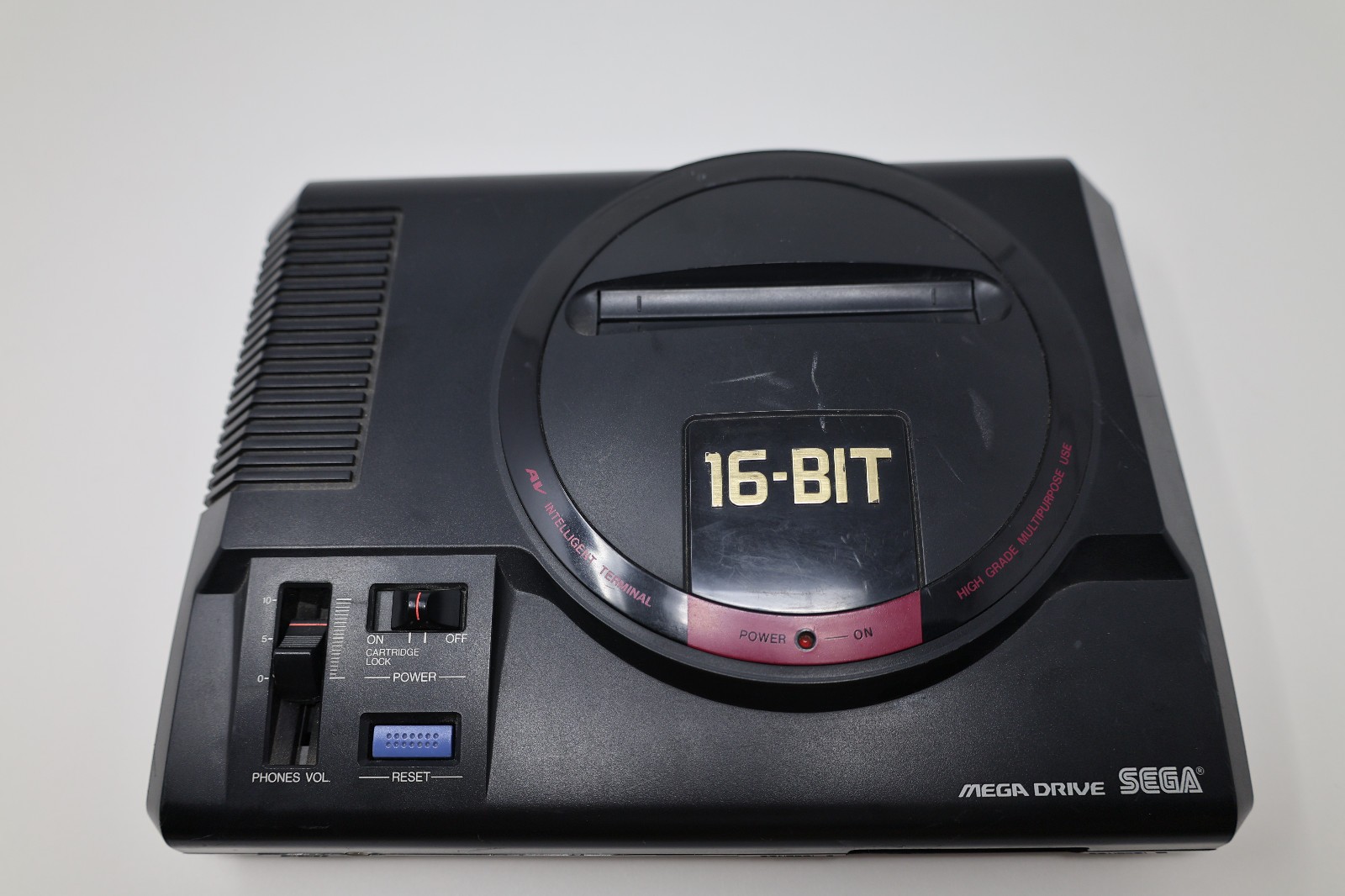 SEGA Mega Drive Console HAA-2510 Japan *US Seller* *works*