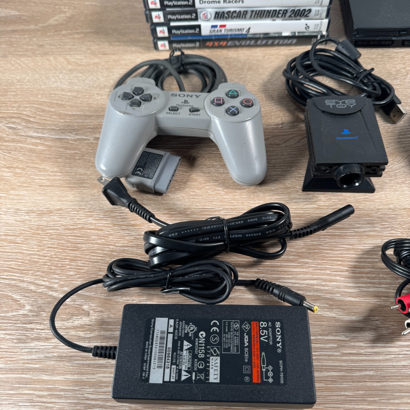 Sony PlayStation 2 PS2 Slim Console Bundle 2 Controllers + 20 Games Memory