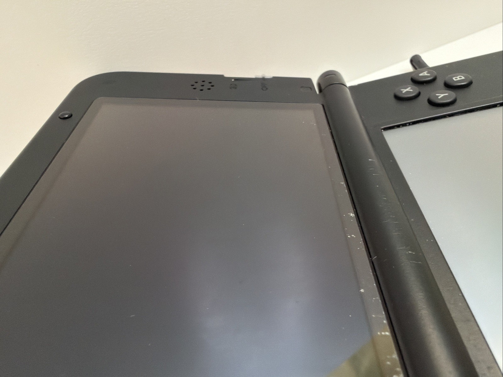 Nintendo 3DS XL Handheld Console – Black and Red – Excellent CIB Complete!