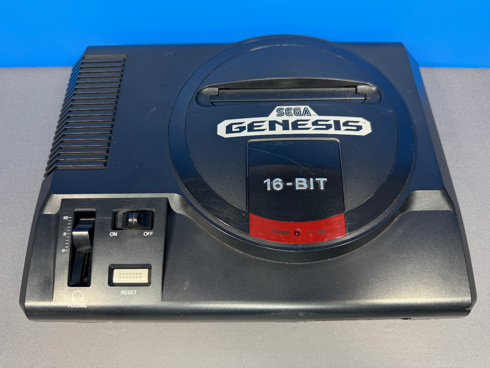 SEGA GENESIS MODEL 1 CORE SYSTEM CONSOLE MK-1611 COMPLETE IN BOX CIB TESTED
