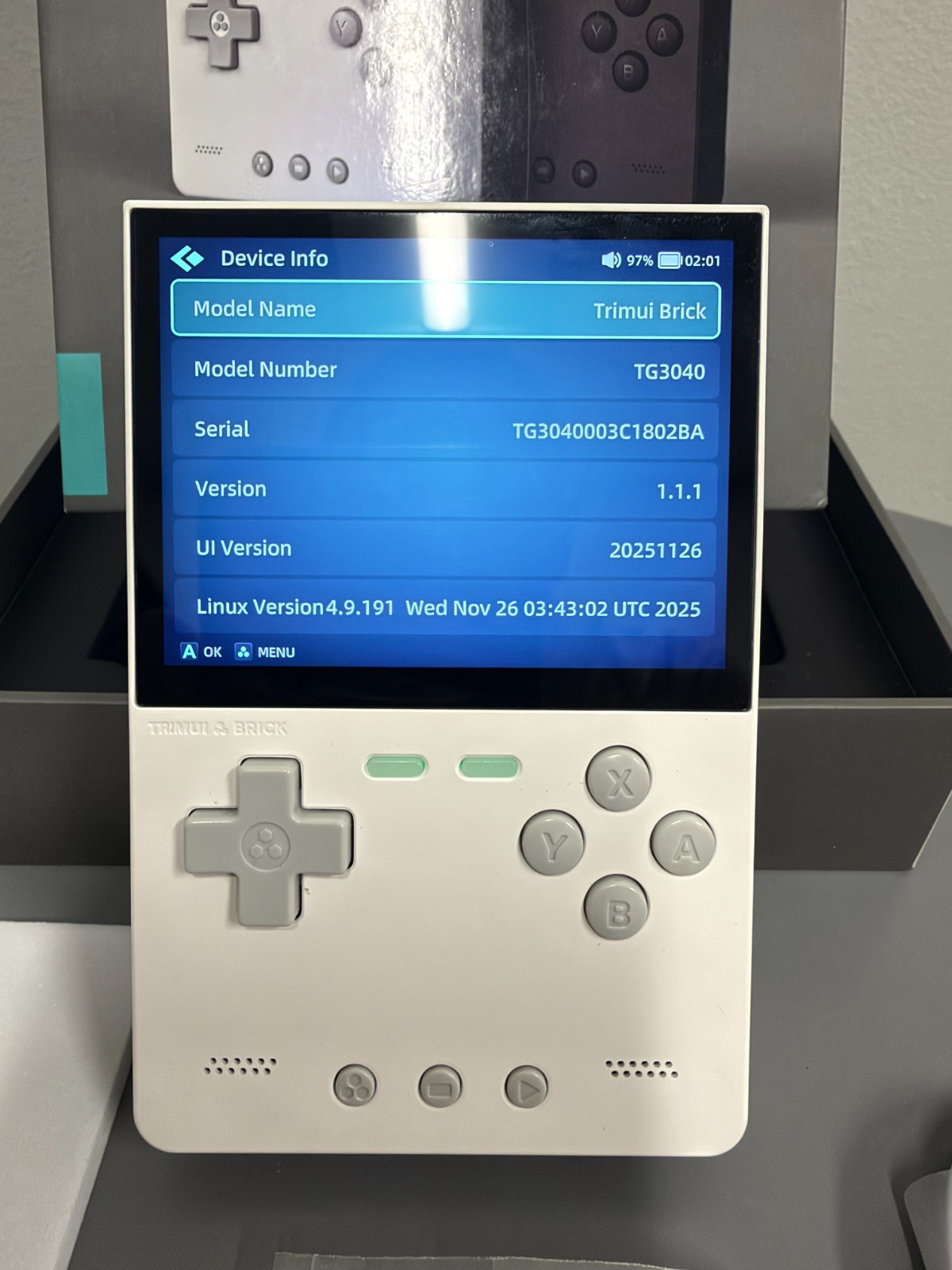 TrimUI Brick, White Console, 3.2” IPS Display, Linux, WiFi/Bluetooth/USB-C