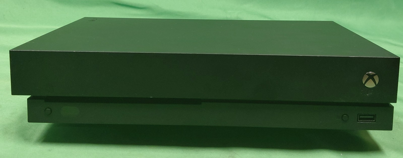 Microsoft Xbox One X 1TB Console Model 1787 Bundle w/ Controller & Game Tested