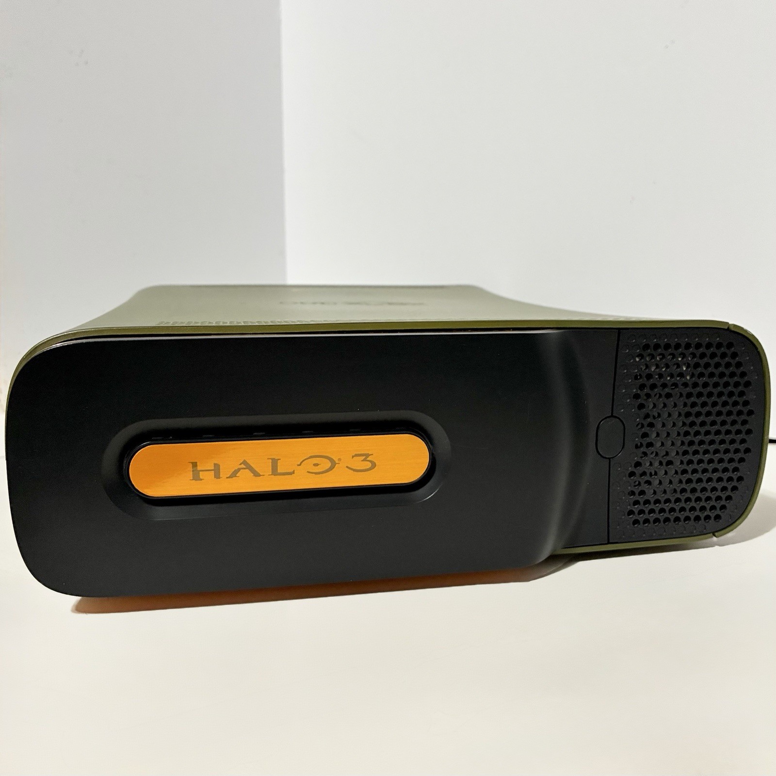 Microsoft Xbox 360 Halo 3 Special Edition Console Bundle – Excellent Condition