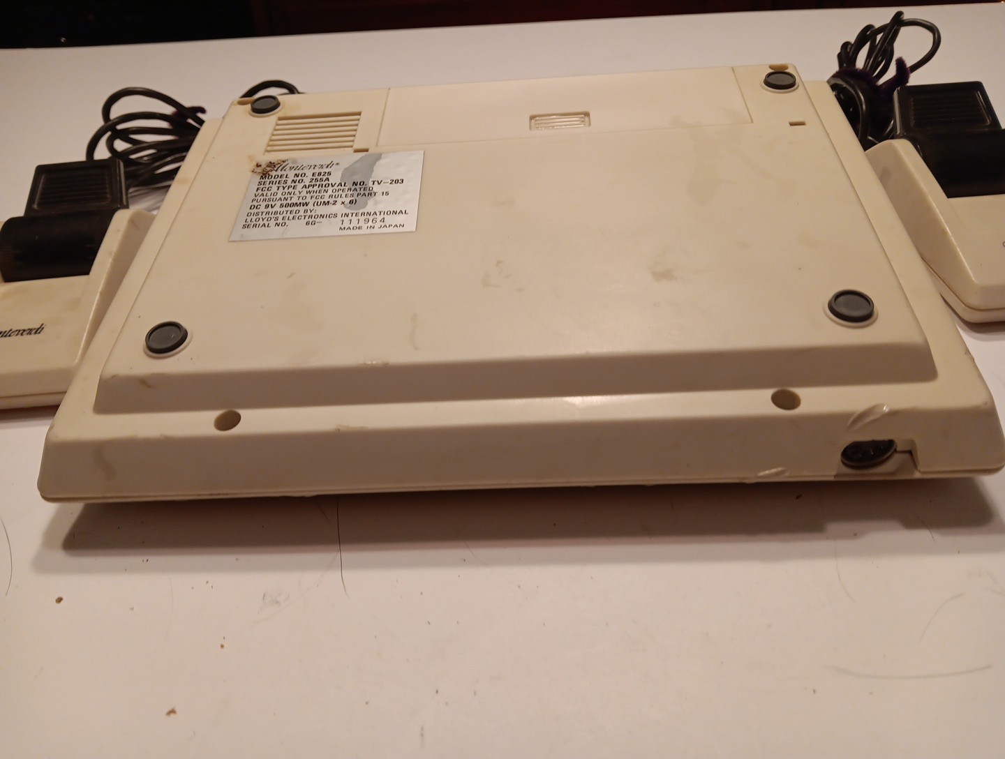 Vintage Lloyd’s, E802A Video Game Console And Controllers, Part/Repair