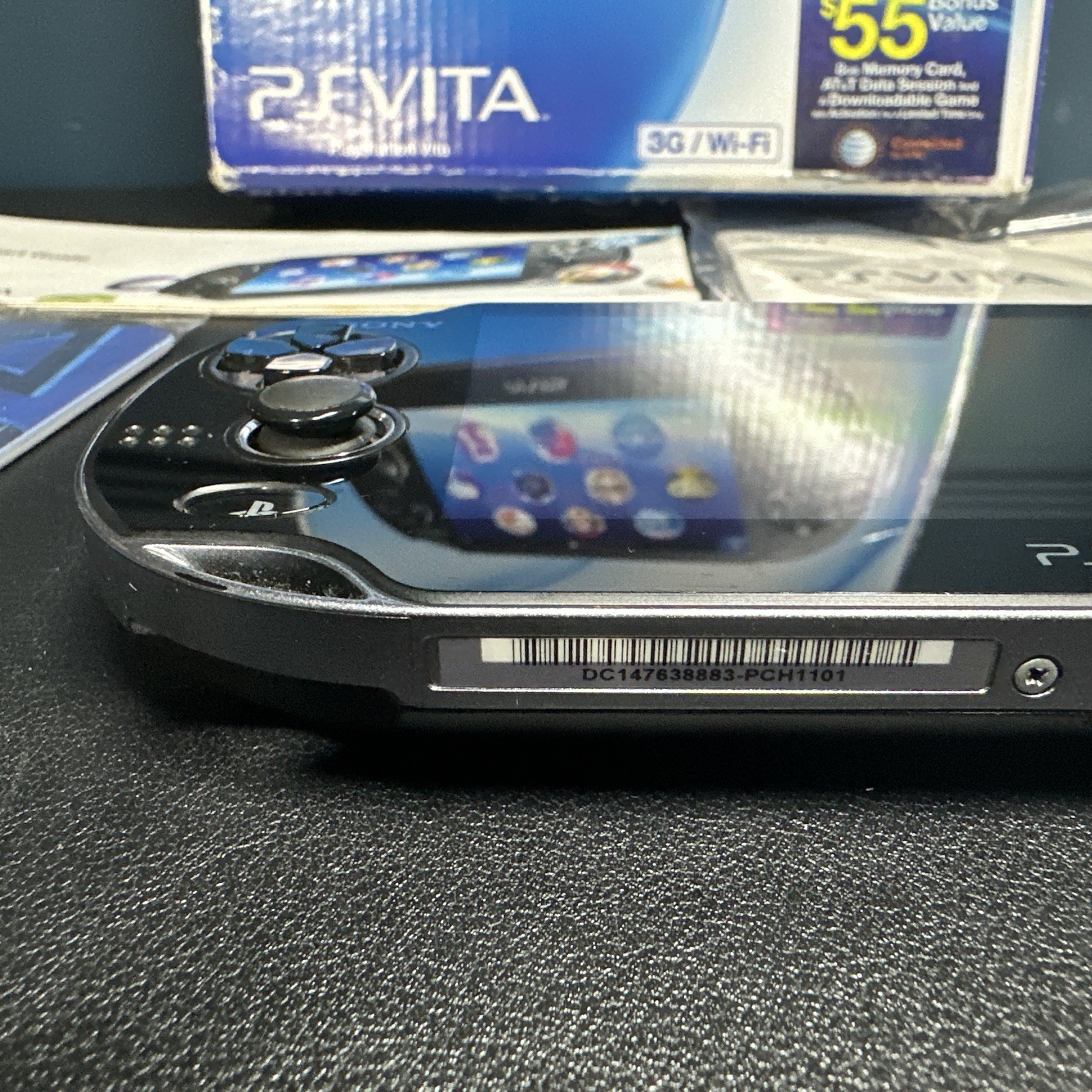 Sony PlayStation PS Vita PCH-1001 Handheld Console Black w/ Box Manual Case NTSC