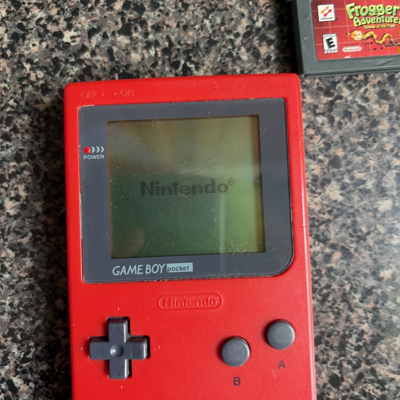 Nintendo Game Boy Pocket – Red
