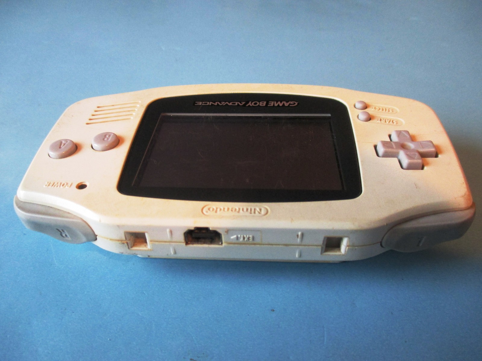 Nintendo Game Boy Advance Handheld Arctic White System Broken As Is For Parts