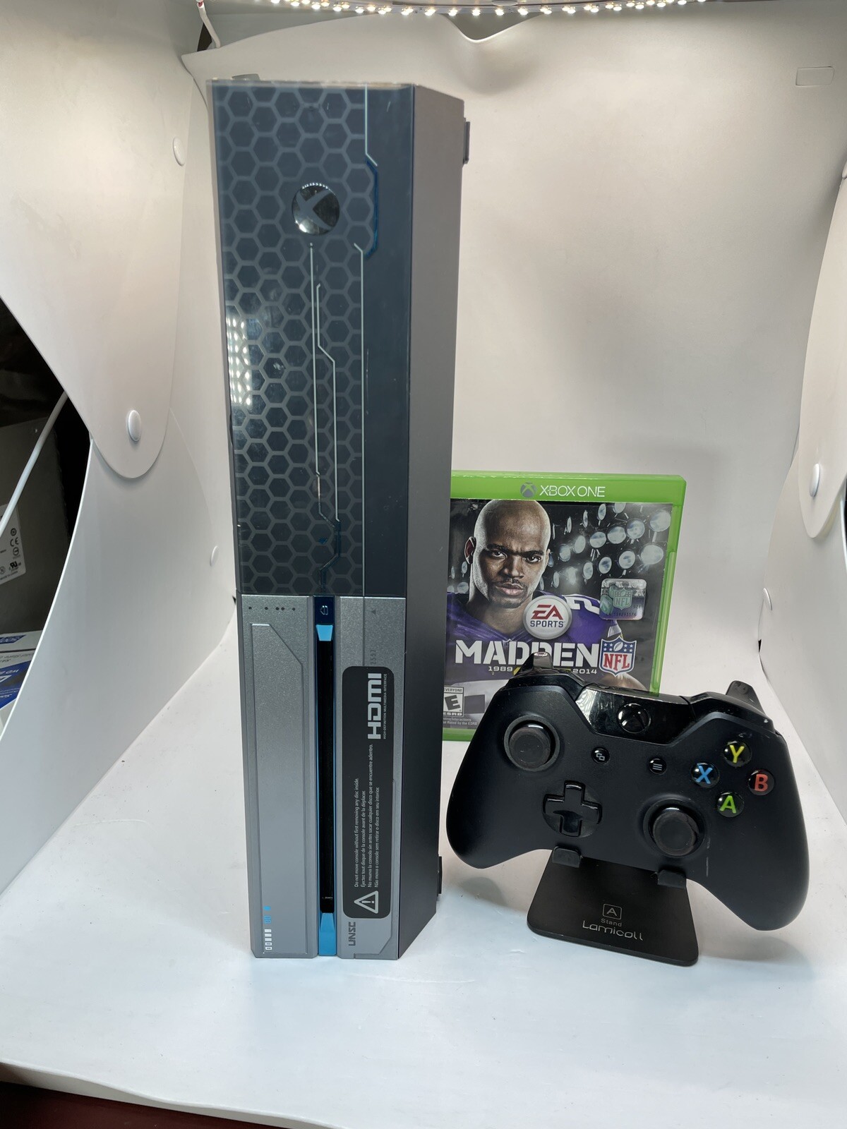 Microsoft Xbox One Halo 5: Guardians Limited Edition 1TB Console