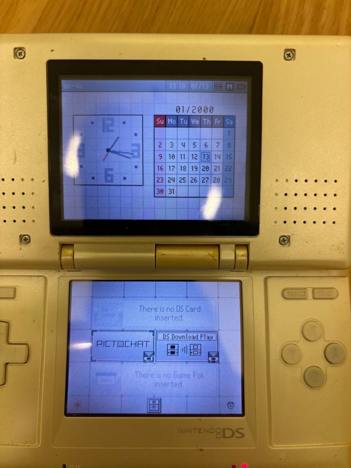 Nintendo DS White Handheld System – Good Condition! – TESTED AND WORKING (4A)