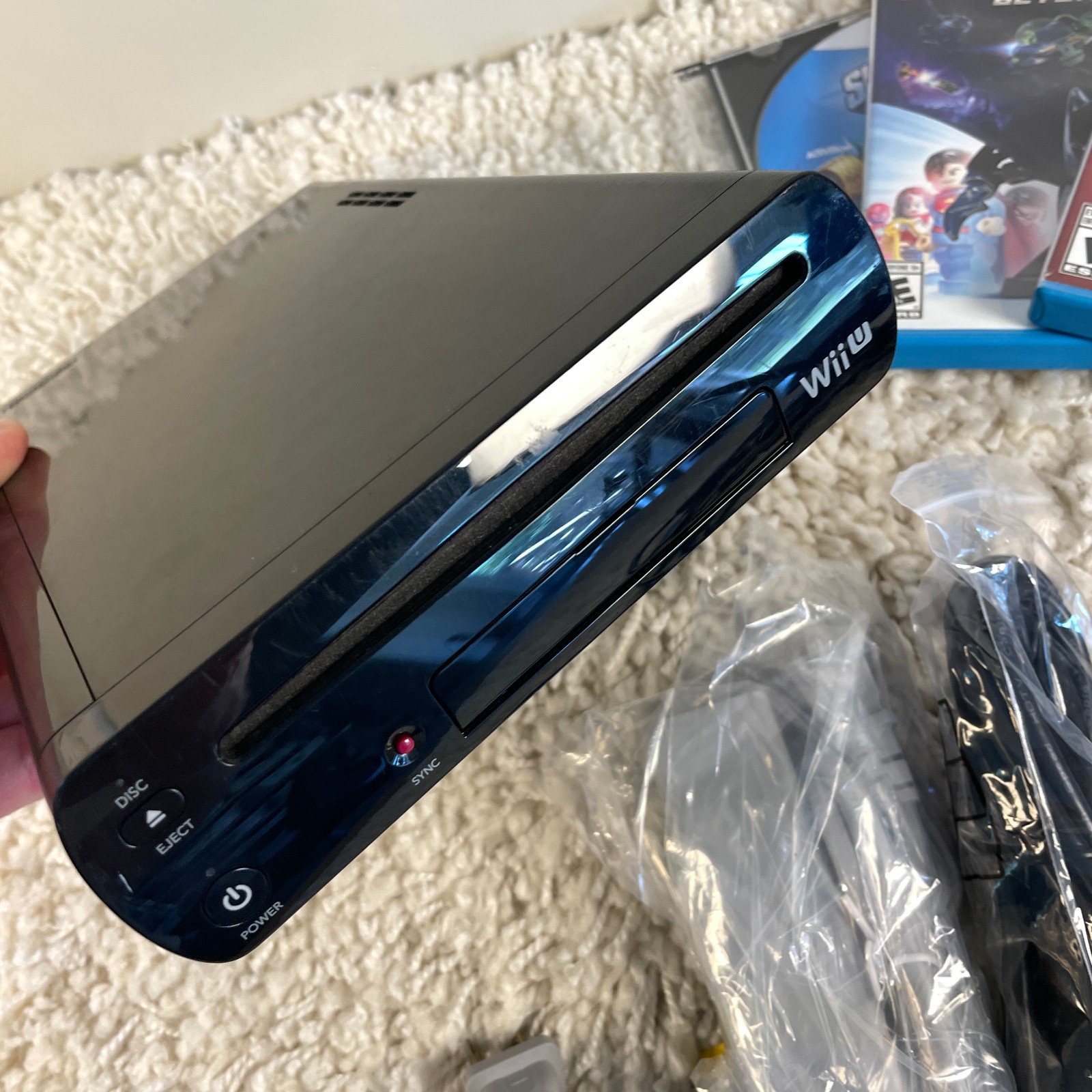 Nintendo Wii U 32GB Deluxe Black WUP-101(02) Console Bundle 3 Games Read