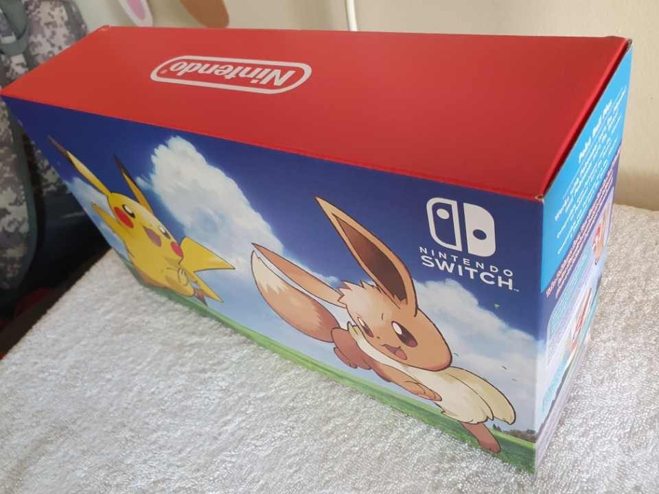 Nintendo Switch Pokemon Console Let’s Go Pikachu! + Poke Ball Plus Edition