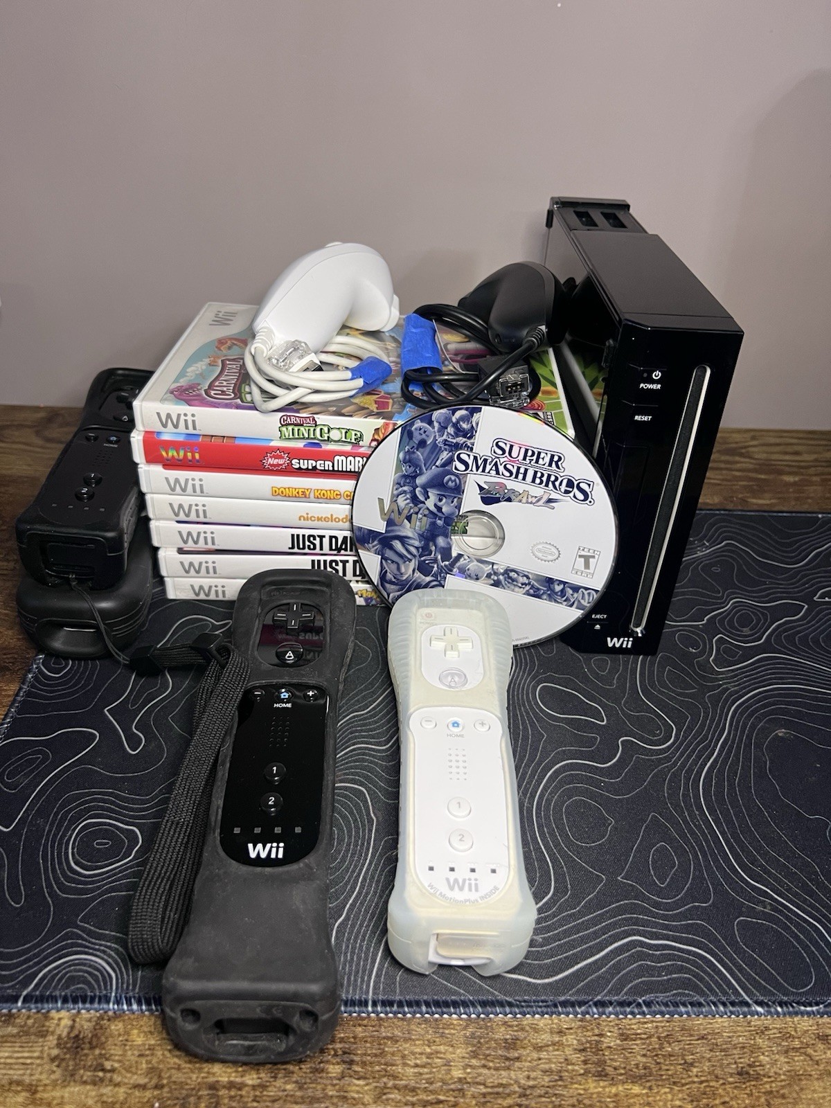 Nintendo Wii Black Console RVL-001 Bundle W/ Games