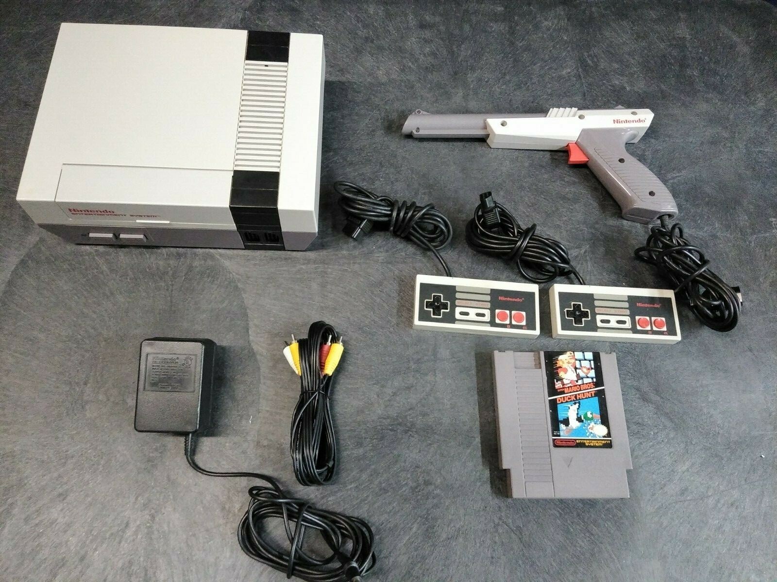 Nintendo Entertainment System NES Action Set Console New 72 Pin Connector!!
