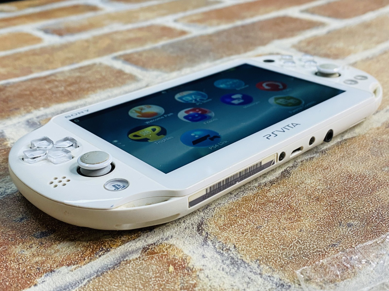 PS Vita Light Blue White PCH-2000 Sony Japan Mobile Case 16GB Charger Ex DDP