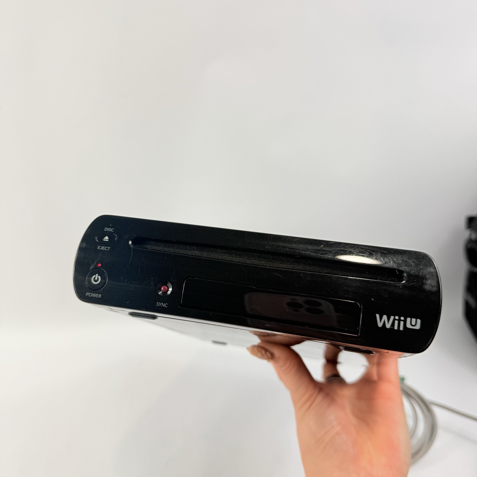 Nintendo Wii U 32GB Deluxe Console Only w AC Cord Super Mario & 2GB WUP-101(02)