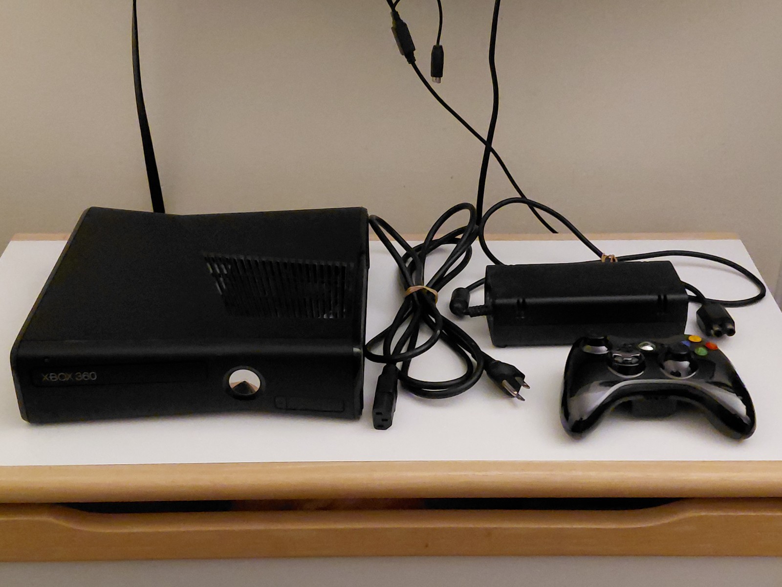 Microsoft Xbox 360 Slim Console RGH3, 2TB HDD, RGB Lights *READ*