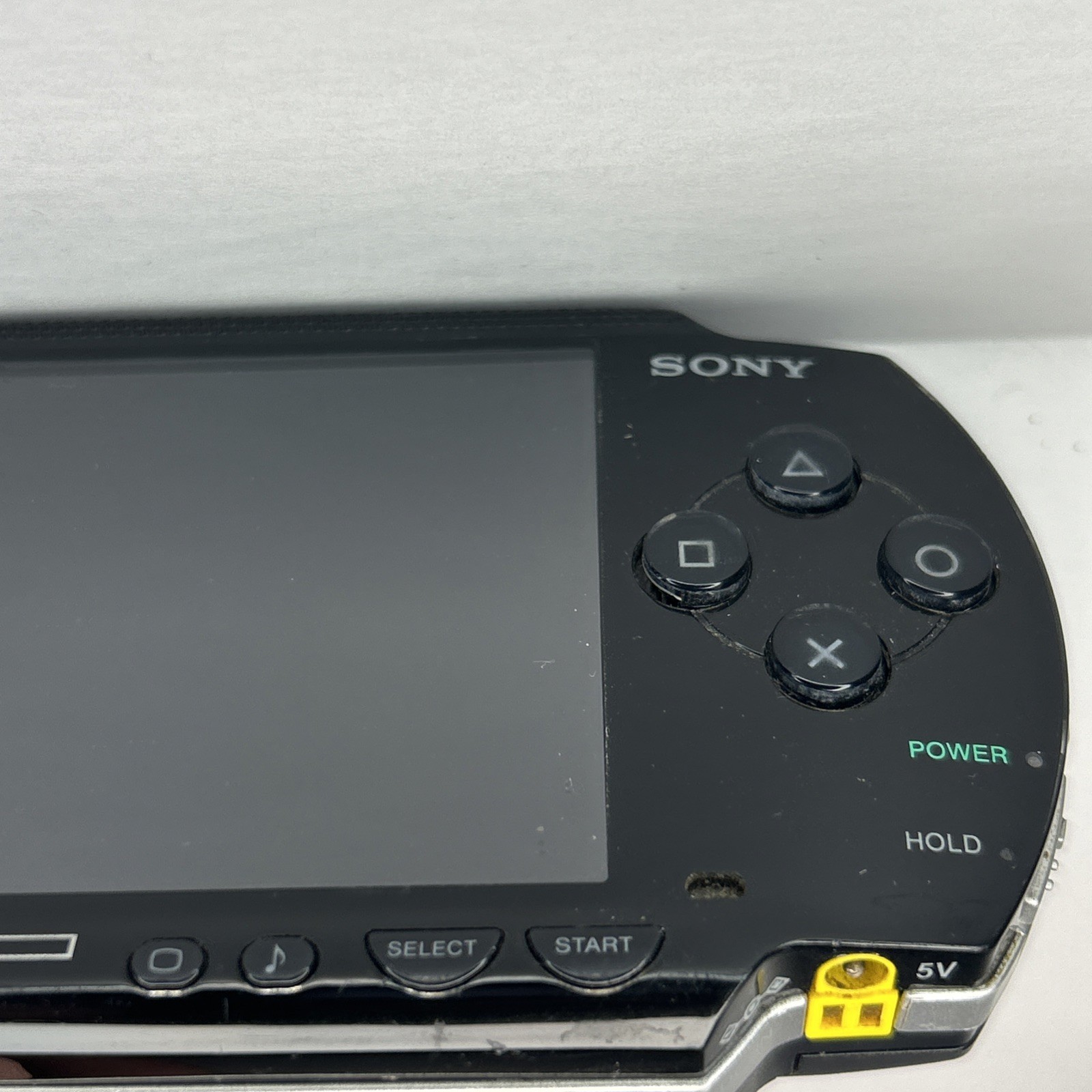 Sony PSP 1001 Console Bundle Tested w/ Charger Case, 4GB Card & 2 Games