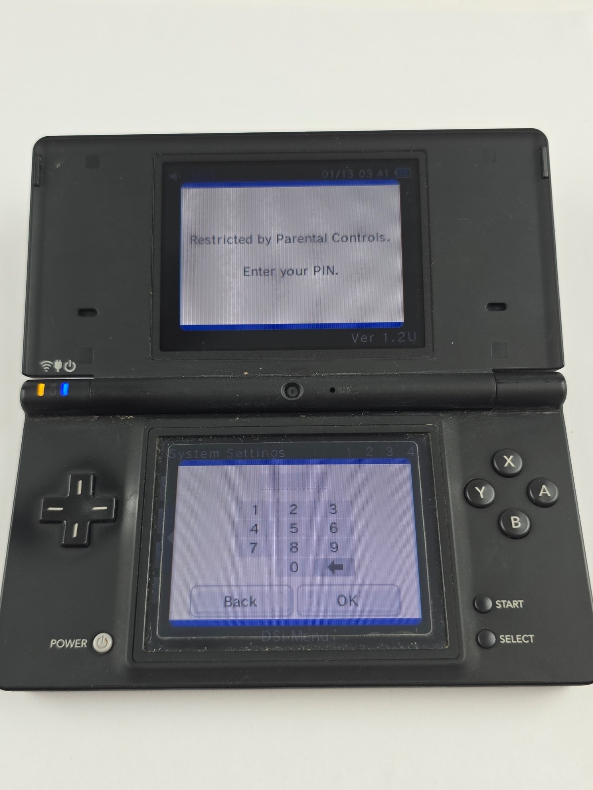 Nintendo DSi TWL-001 Black handheld system w/ Mario Kart -needs charger