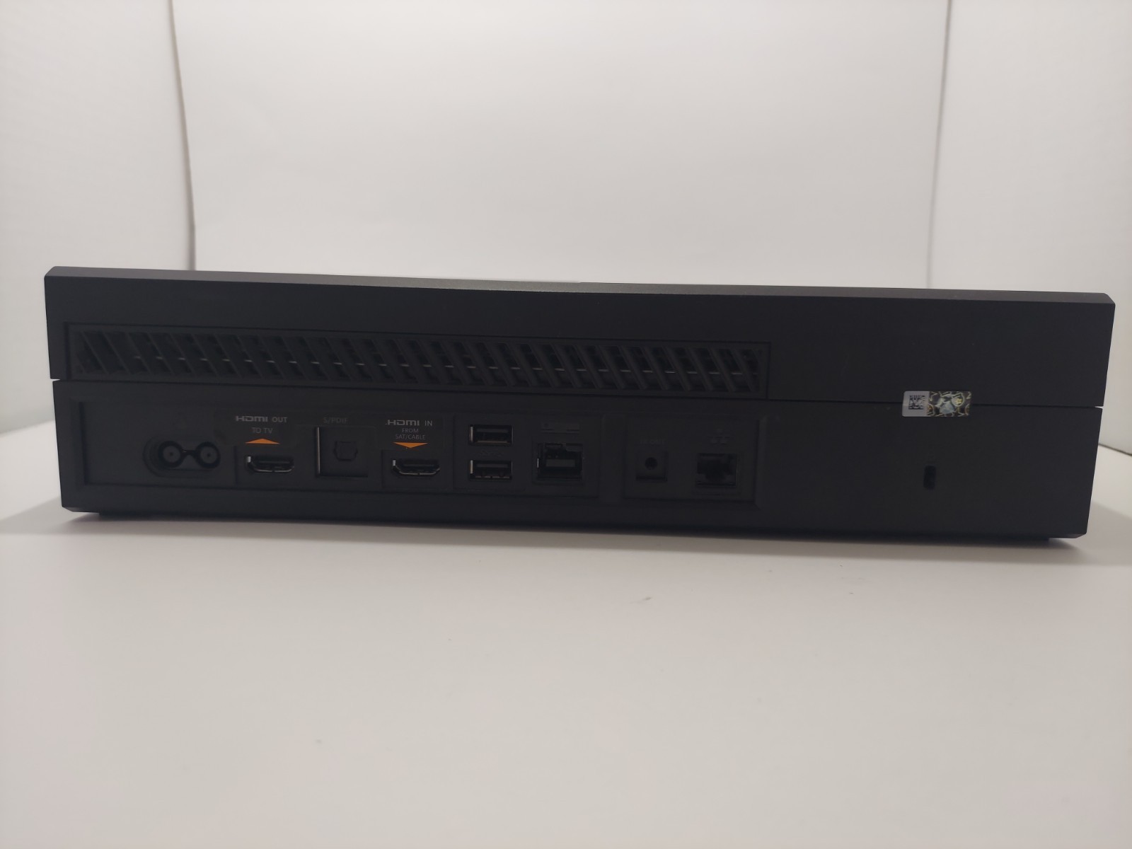 Xbox One 500GB Console Bundle – Controller With Game, Power & HDMI Cord – Tested