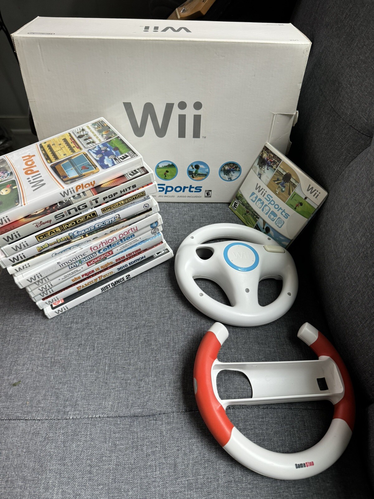 Nintendo Wii Console In Original Box & With 12 Games