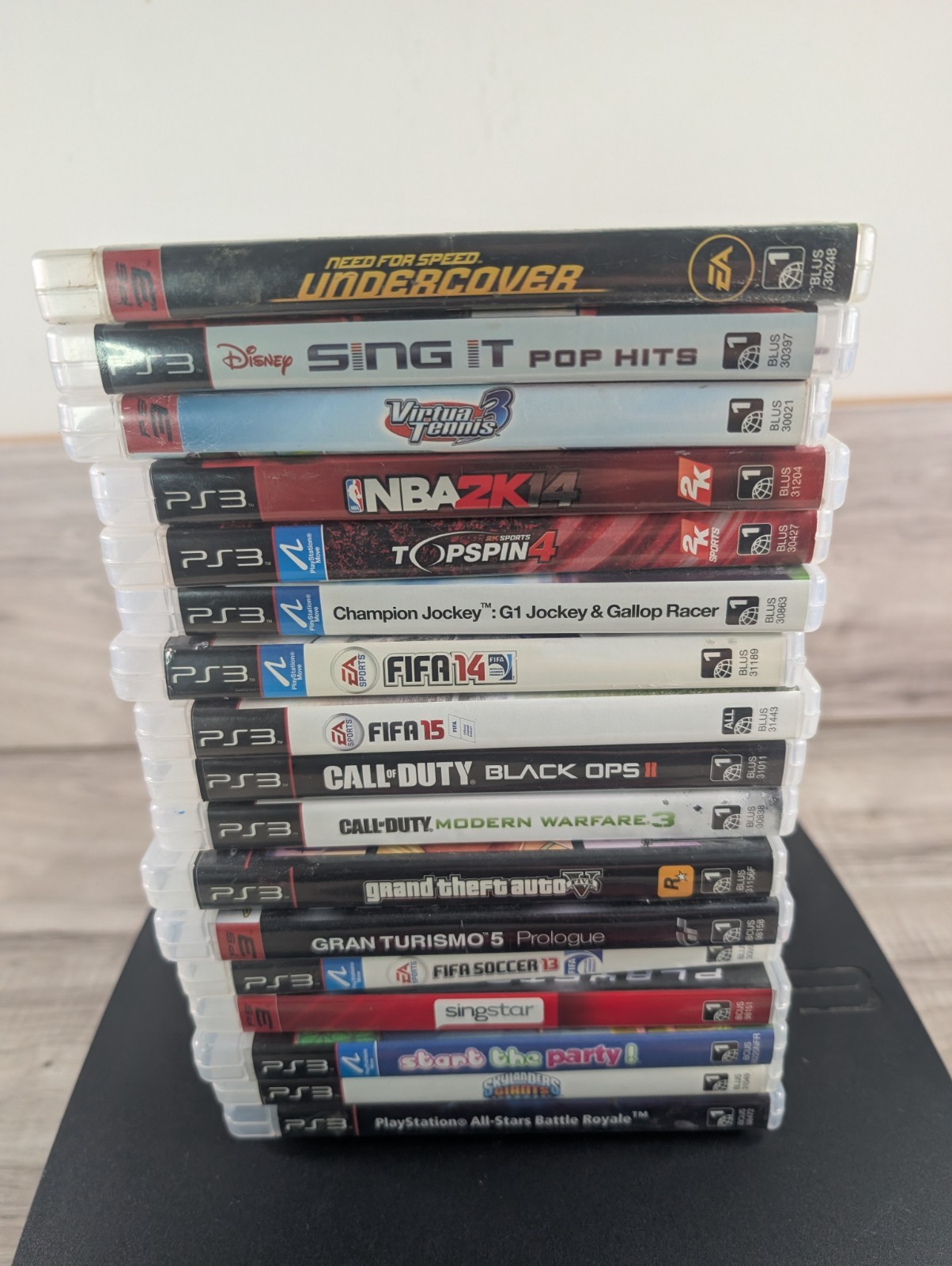 Sony PlayStation 3 Charcoal Black Console 320 GB CECH-2501B + 17 GAMES