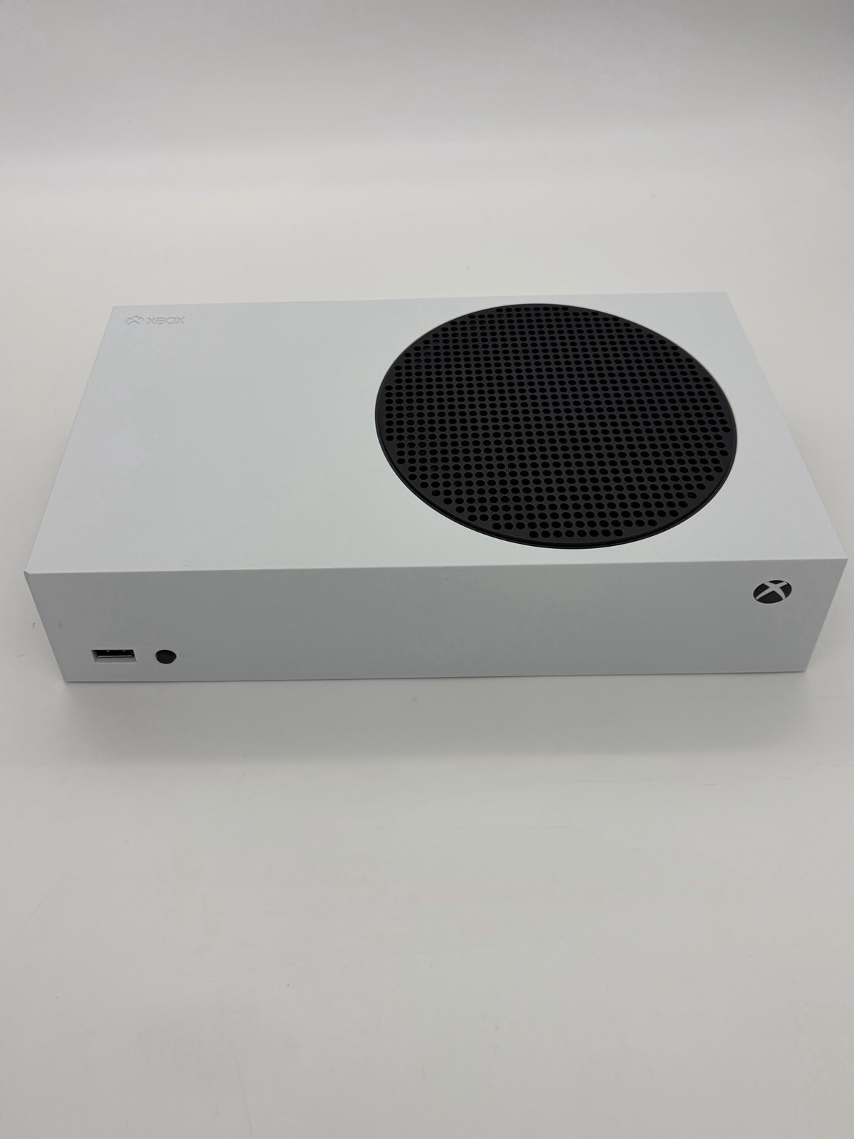 Xbox Series S 512GB Console Complete in Box w/ Rechargeable Batteries Tested