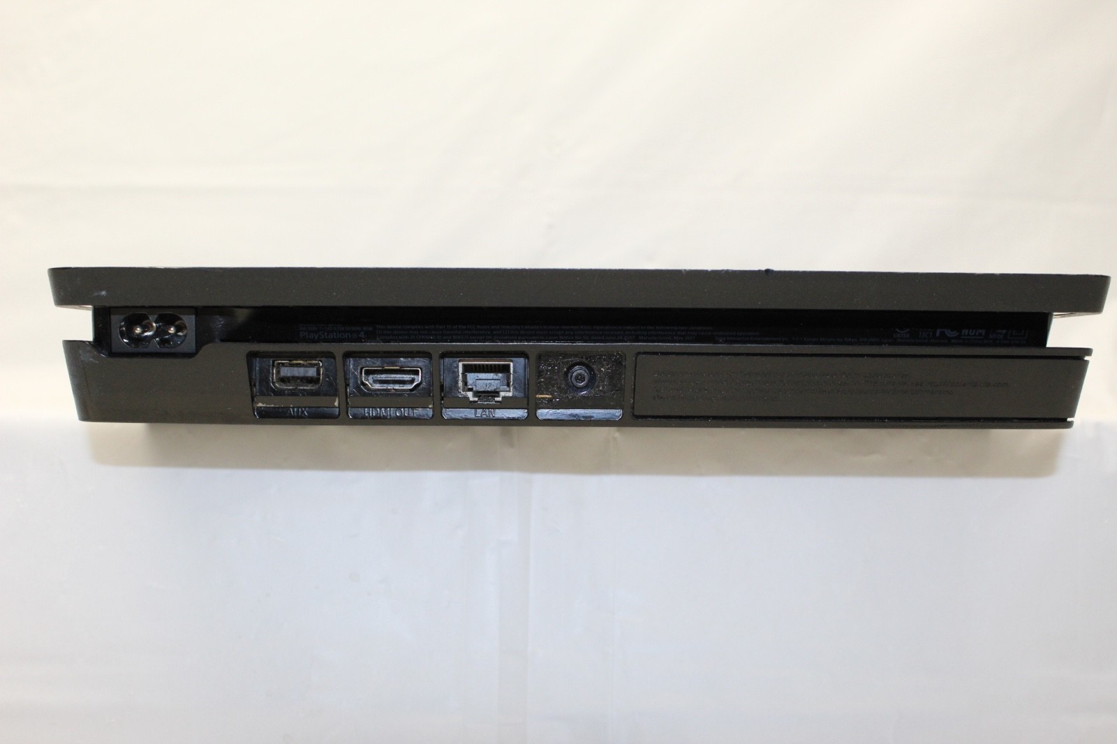 Sony PlayStation 4 Slim 1TB Bundle – 1 Game & Controller – Tested – RS