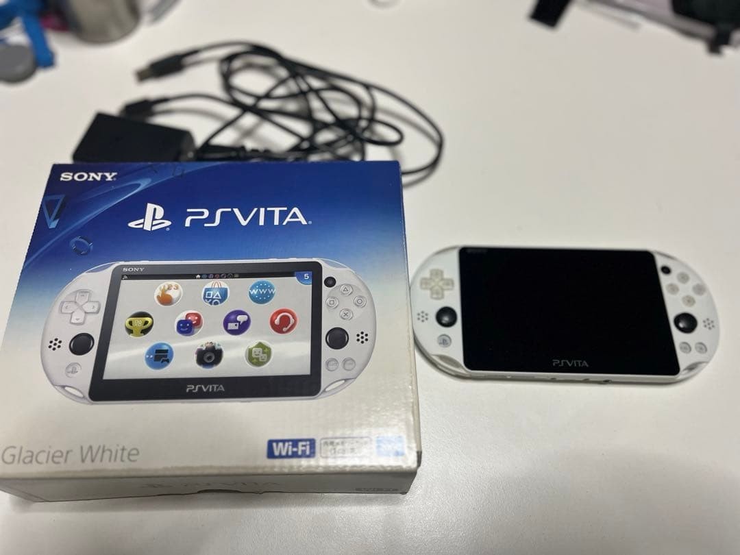 Sony PS Vita Slim PCH-2000 Wi-Fi Console CIB Charger & 8GB Memory Card Japan