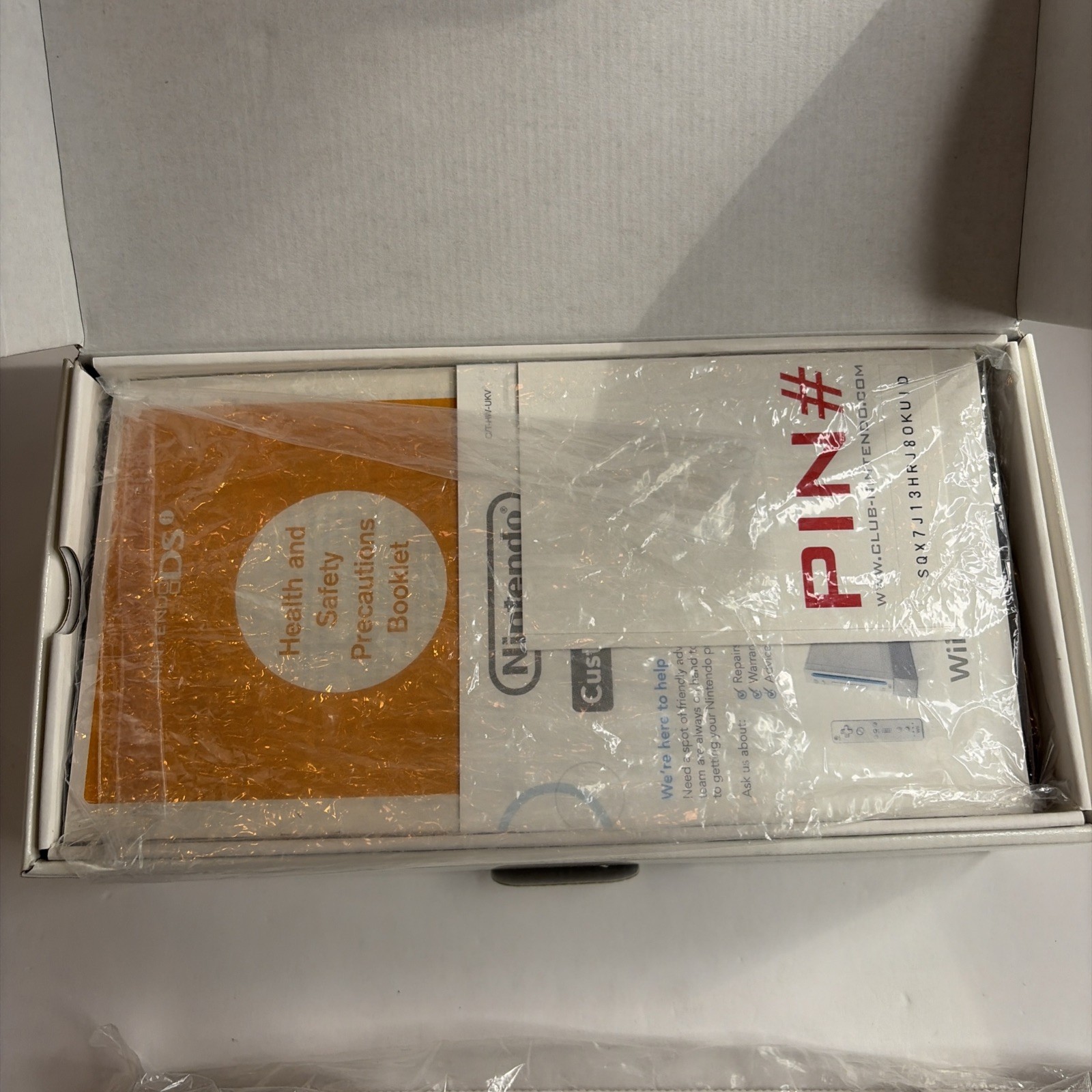 Nintendo DSi Pokemon White Reshiram Zekrom Edition Box And Inserts Only! PAL