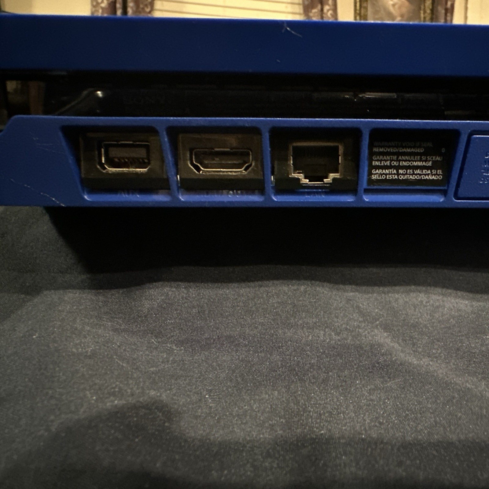 Sony PlayStation 4 days of Play Limited Edition Slim Blue.