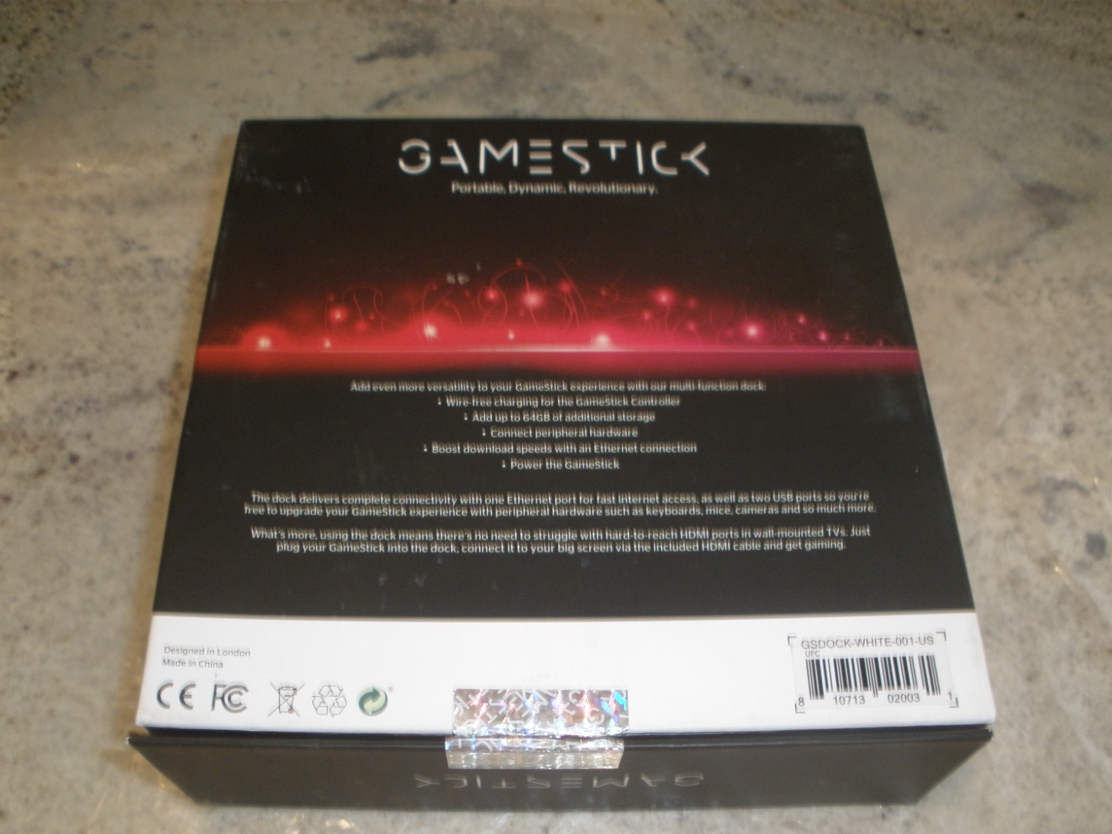GAMESTICK PORTABLE BIG SCREEN GAMES CONSOLE DOCK IN BOX
