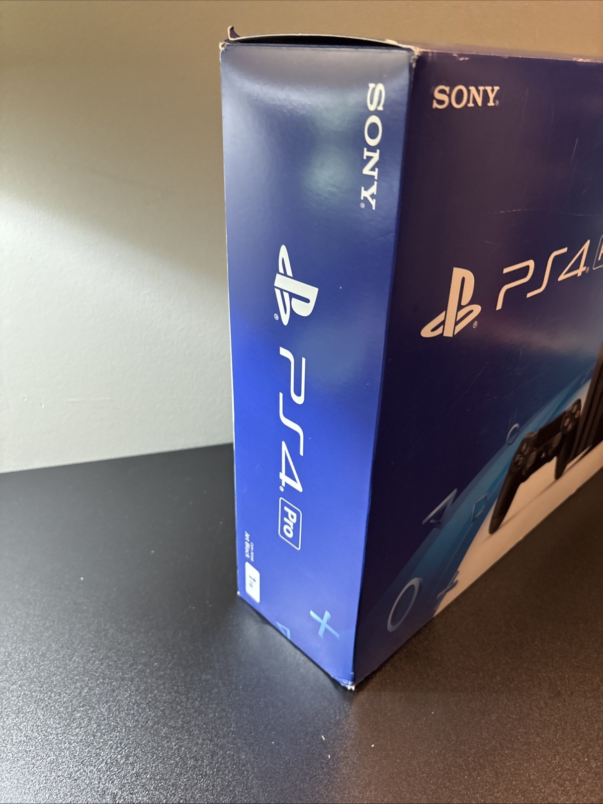 Sony PlayStation 4 Pro 1TB PS4 Console CUH-7215B W/Box & GTA5 Game – Great Cond.
